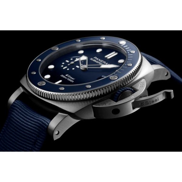 Panerai Submersible QuarantaQuattro ESteel™ Blu Profondo Ref# PAM01289 Panerai Submersible QuarantaQuattro ESteel™ Blu Profondo Ref# PAM01289