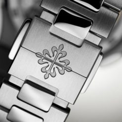 Patek Philippe Nautilus, Ref# 5990/1A-011