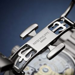 Patek Philippe Nautilus Ladies Automatic Watch, Stainless Steel and Diamonds, 35,2mm, Ref# 7118/1200A-010