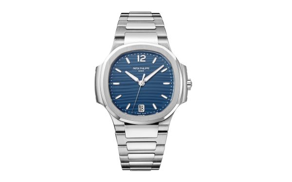 Patek Philippe Nautilus Ladies Automatic Watch, Stainless Steel, 35,2mm, Ref# 7118/1A-001 Patek Philippe Nautilus Ladies Automatic Watch, Stainless Steel, 35,2mm, Ref# 7118/1A-001